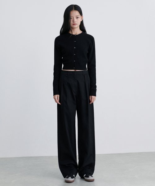 MUSINSA STANDARD WOMAN（ムシンサスタンダードウーマン）の「ウィメンズリバースツータックワイドチノパンツ[ブラック]（その他パンツ・レディース・その他・30/24/25/26/27/28/29）」の6枚目の写真