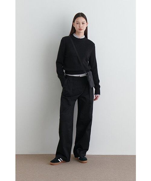MUSINSA STANDARD WOMAN（ムシンサスタンダードウーマン）の「ウィメンズリバースツータックワイドチノパンツ[ブラック]（その他パンツ・レディース・その他・30/24/25/26/27/28/29）」の17枚目の写真