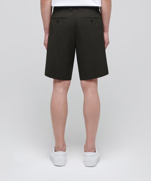 MUSINSA STANDARD（ムシンサスタンダード）の「軽量隠しバンディングハーフスラックス[カーキ]（スラックス・メンズ・その他・40/42/30/31/26/27/28/29）」の2枚目の写真