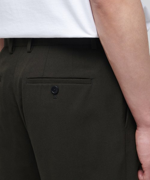 MUSINSA STANDARD（ムシンサスタンダード）の「軽量隠しバンディングハーフスラックス[カーキ]（スラックス・メンズ・その他・40/42/30/31/26/27/28/29）」の7枚目の写真