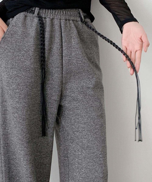 LOWO(ロワ)の「ベルト付き スウェット ワイドパンツ 冬 レディース 秋冬 ウエストゴム(その他パンツ・レディース・ブラック/グレー・M/L)」の5枚目の写真
