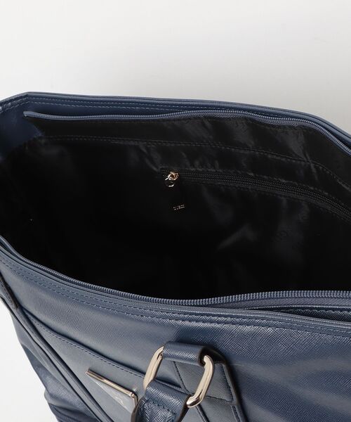 Guess(ゲス)の「ADAMS Zip Bottom Tote トートバッグ (トートバッグ・レディース・ネイビー/ブラック・ONE SIZE)」の15枚目の写真