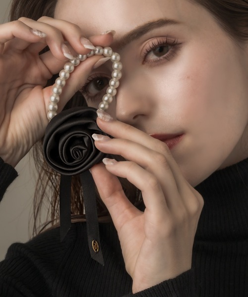 muku（ムク）の「HAIRTIE/ROSE×PEARL（ヘアゴム・レディース・ブラック・FREE）」の4枚目の写真