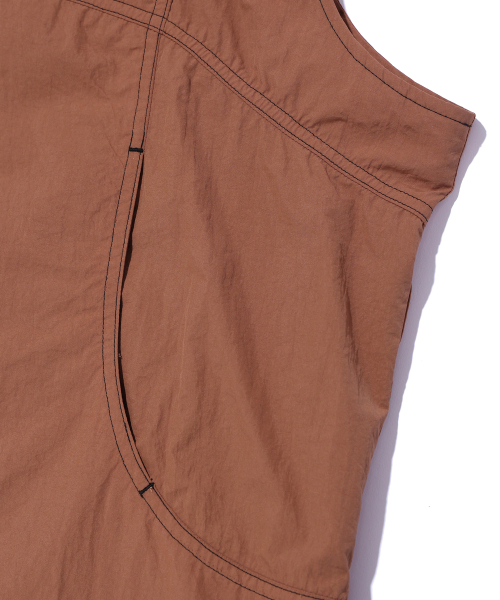 CRITIC(クリティック)の「GLOSSY HOOD VEST BROWN(ベスト・レディース・その他・LARGE/MEDIUM/X-LARGE)」の5枚目の写真