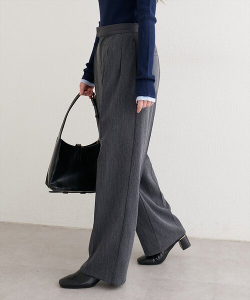 natural couture(ナチュラルクチュール)の「タックスラックスパンツ(スラックス・レディース・ピンク/グリーン/チャコールグレー・SMALL/MEDIUM)」の1枚目の写真