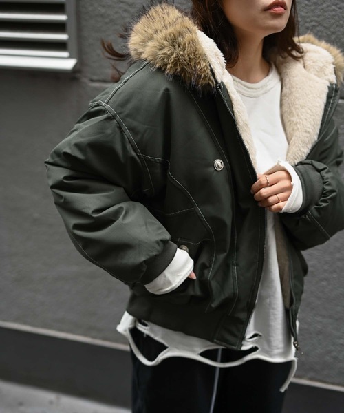 CREARE -LINO-（クレアーレリノ）の「ステッチファーブルゾン（Tシャツ/カットソー・メンズ・ブラック/カーキ・FREE）」の2枚目の写真