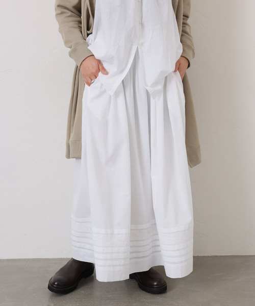 JOURNAL STANDARD LUXE（ジャーナルスタンダード　ラックス）の「【SOIL】CAMBRIC WITH LACE GATHERED SKIRT（スカート・レディース・ブラック/ホワイト・2）」の12枚目の写真