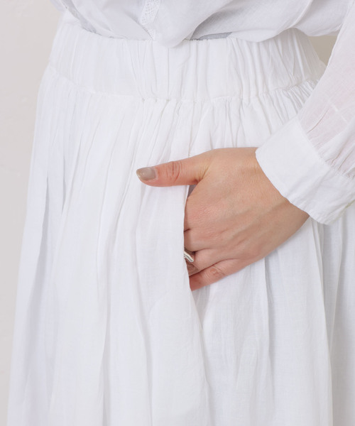 JOURNAL STANDARD LUXE（ジャーナルスタンダード　ラックス）の「【SOIL】CAMBRIC WITH LACE GATHERED SKIRT（スカート・レディース・ブラック/ホワイト・2）」の20枚目の写真