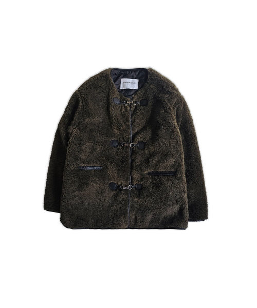 320SHOWROOM(320ショールーム)の「Superior Toggle Quilted Lining Fur Jacket Khaki(ムートンコート・レディース・カーキ・FREE)」の4枚目の写真
