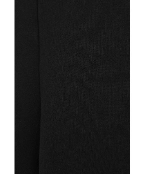 CLANE(クラネ)の「SLIM SHORT SWEAT PANTS(スウェットパンツ・レディース・グレー/ブラック・2/1)」の14枚目の写真