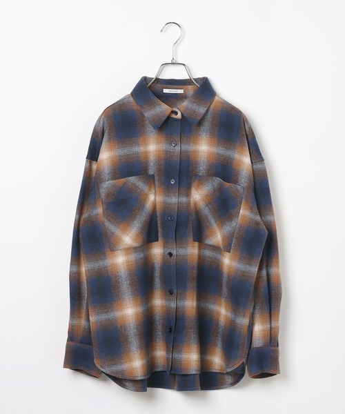 BAYFLOW（ベイフロー）の「[あたたかみのある起毛感]ブラッシュドチェックシャツ（シャツ/ブラウス・レディース・ネイビー/ブラック・FREE）」の10枚目の写真