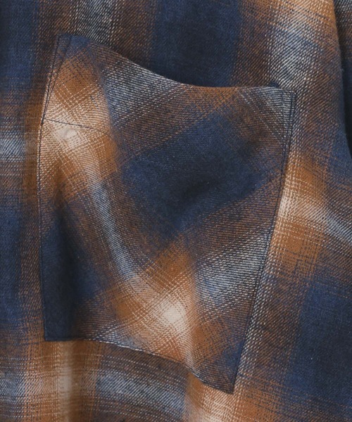 BAYFLOW（ベイフロー）の「[あたたかみのある起毛感]ブラッシュドチェックシャツ（シャツ/ブラウス・レディース・ネイビー/ブラック・FREE）」の16枚目の写真