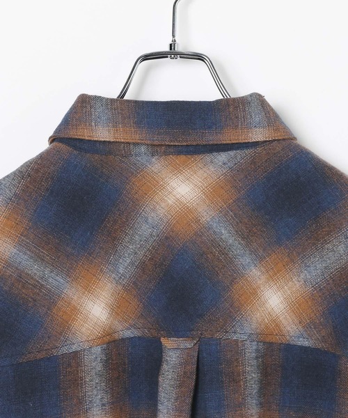 BAYFLOW（ベイフロー）の「[あたたかみのある起毛感]ブラッシュドチェックシャツ（シャツ/ブラウス・レディース・ネイビー/ブラック・FREE）」の17枚目の写真