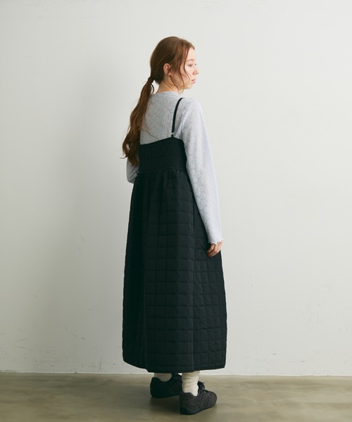 Crisp(クリスプ)の「キルトキャミワンピース(ワンピース・レディース・ブラック/アイボリー・FREE)」の6枚目の写真