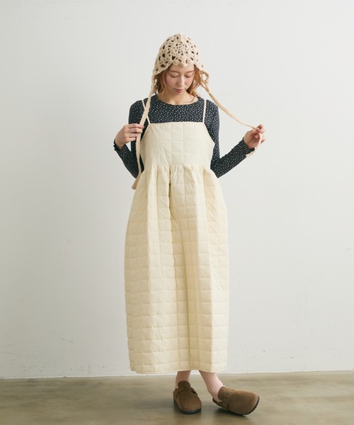 Crisp(クリスプ)の「キルトキャミワンピース(ワンピース・レディース・ブラック/アイボリー・FREE)」の15枚目の写真