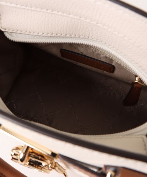 MICHAEL KORS(マイケルコース)の「LANDON サッチェル スモール(ハンドバッグ・レディース・ベージュ系その他・FREE)」の4枚目の写真
