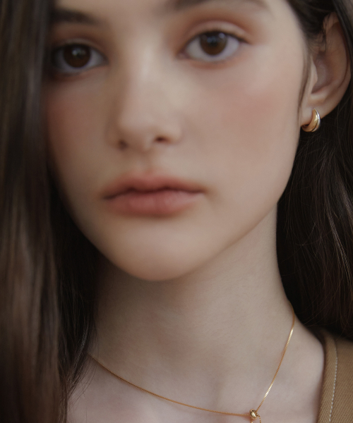 TATIANA(タチアナ)の「(シルバー925) デュアルドロップフープピアス EC3123(ピアス(両耳用)・レディース・マルチ・FREE)」の4枚目の写真