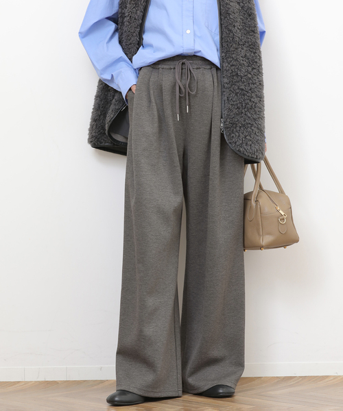 JOURNAL STANDARD relume(ジャーナルスタンダード レリューム)の「《追加》T/Rダンボールタックイージーパンツ(その他パンツ・レディース・チャコールグレー/ブラック/ブラウン・FREE)」の1枚目の写真