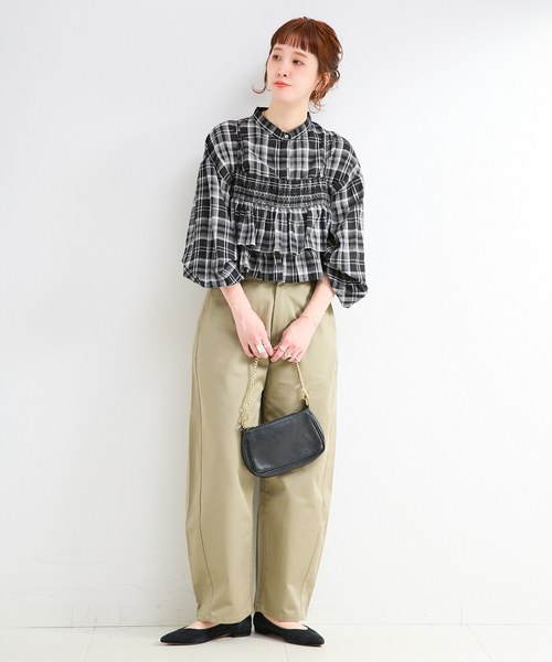 B.C STOCK（ベーセーストック）の「《追加2》《2点セット》ウォッシャブル / フリルキャミソールレイヤードブラウス（シャツ/ブラウス・レディース・ブラック系その他/ブルー系その他/ブラック/カーキ/ホワイト・FREE）」の12枚目の写真