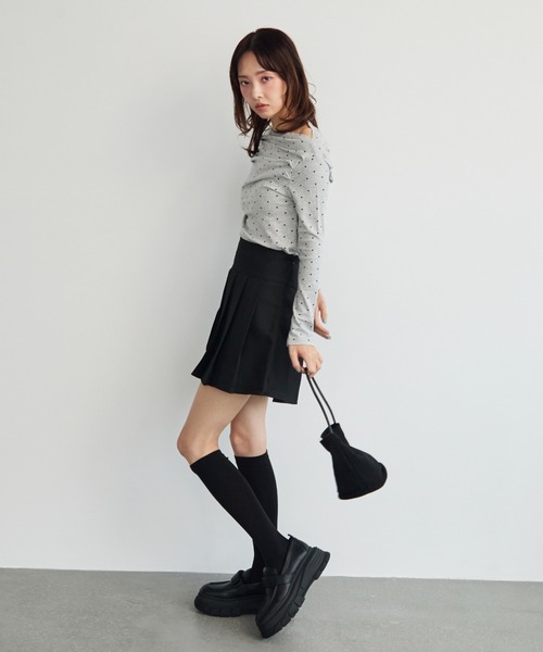 krahe(クレーエ)の「ヘザーツイルボックスプリーツミニスカート(スカート・レディース・ブラック/ブラウン/チャコールグレー・FREE)」の21枚目の写真