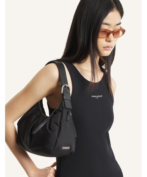 Maison Kitsune（メゾンキツネ）の「BLOOM NYLON BAG（ショルダーバッグ・メンズ・ブラック・U）」の8枚目の写真