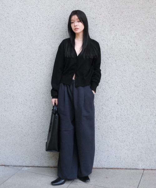 TODAYFUL（トゥデイフル）の「Tuck Sweat Pants（その他パンツ・レディース・インディゴブルー/アイボリー・36inch/38inch）」の18枚目の写真