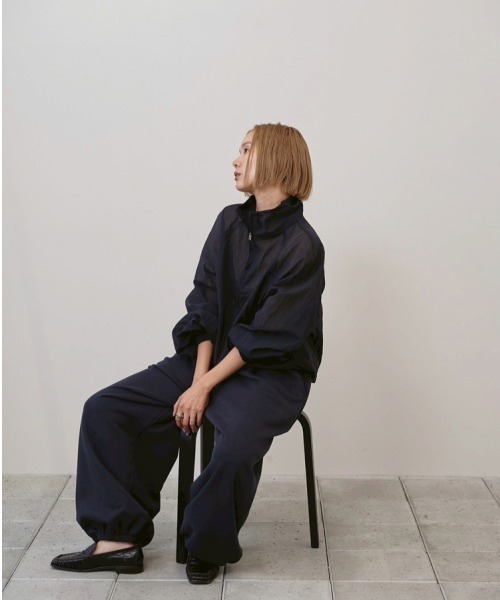 TODAYFUL（トゥデイフル）の「Tuck Sweat Pants（その他パンツ・レディース・インディゴブルー/アイボリー・36inch/38inch）」の13枚目の写真