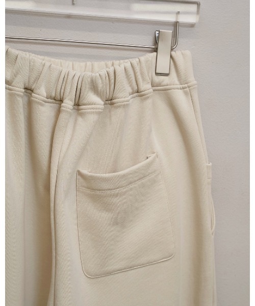 TODAYFUL（トゥデイフル）の「Tuck Sweat Pants（その他パンツ・レディース・インディゴブルー/アイボリー・36inch/38inch）」の22枚目の写真