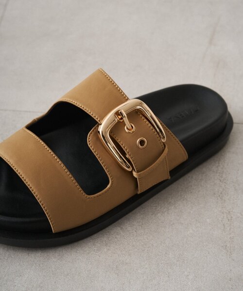 LOUNGEDRESS（ラウンジドレス）の「【GALENA/ガレナ】メタルバックルサンダル（サンダル・レディース・ブラック/キャメル・38/36/37）」の7枚目の写真