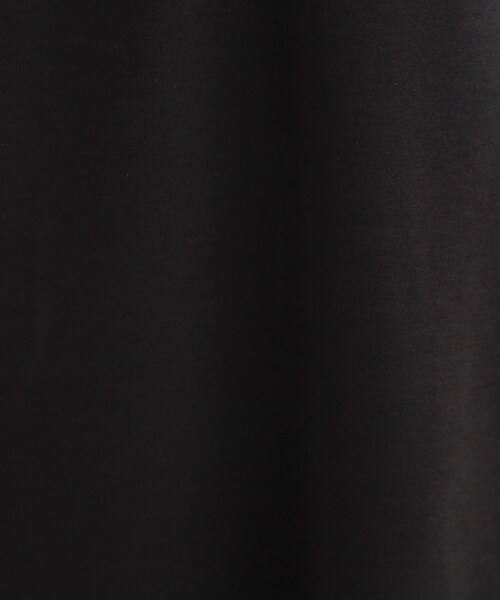 SHOO・LA・RUE（シューラルー）の「なめらかダンボールハーフジップ Vネックジャンパースカート（ワンピース・レディース・ブラック/ダークブラウン・01/02/03/04）」の6枚目の写真