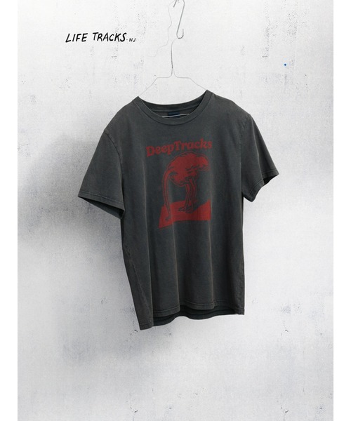 Nudie Jeans(ヌーディージーンズ)の「Nudie Jeans/ヌーディージーンズ Roy / プリントTシャツ / Antracite(Tシャツ/カットソー・メンズ・スミクロ・L/M)」の2枚目の写真