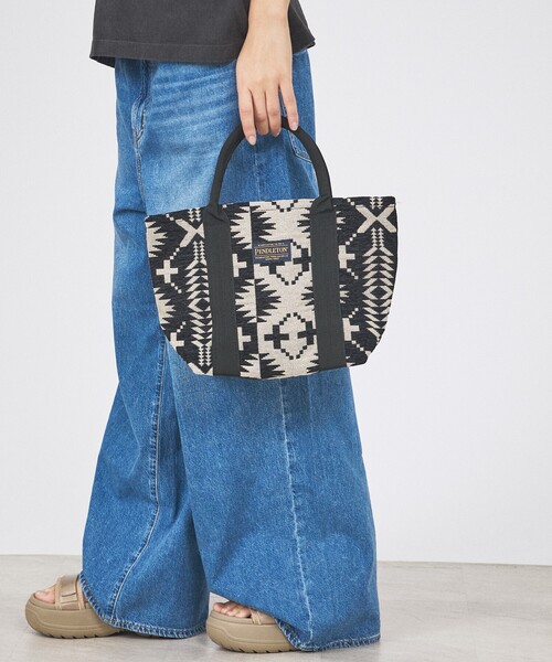 PENDLETON（ペンドルトン）の「【PENDLETON / ペンドルトン】GOBELINS MINI TOTE / ゴブラン ミニ トートバッグ/ユニセックス/【WEB限定】（トートバッグ・メンズ・ブルー/ブラック・フリー）」の4枚目の写真