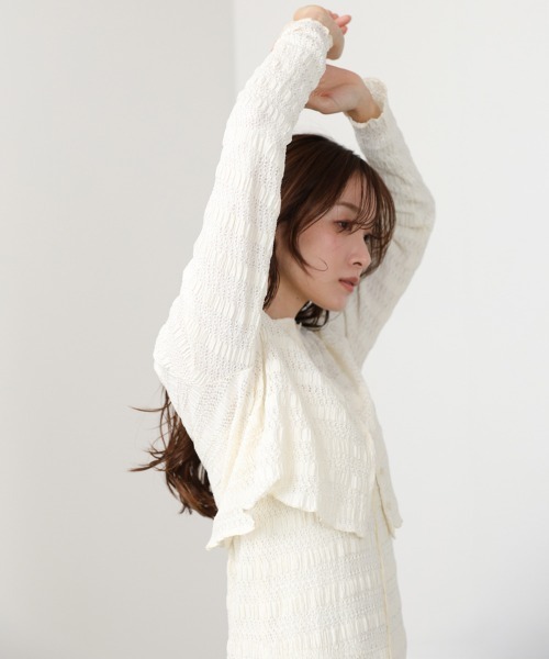 Bab(バブ)の「【選べるサイズ展開】配色メローカーディガン+ワンピースSET(ワンピース・レディース・ブラック/アイボリー/ブルー・M/S)」の5枚目の写真
