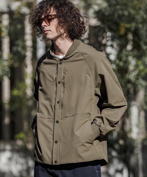 CAMBIO(カンビオ)の「mj11377- MA-1ボンバーブルゾン(MA-1・メンズ・グレイッシュベージュ/オリーブ/ブラック・M/L/XL)」の2枚目の写真
