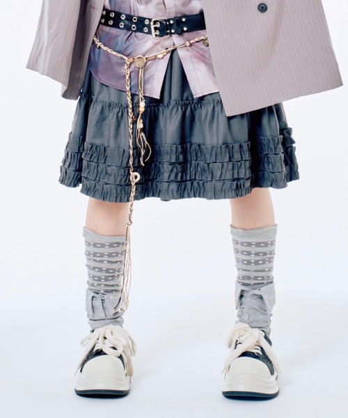 Never mind the XU / Chikashitsu+（ネバーマインド ザ エックスユー / チカシツプラス）の「【Nerd out XU】collar knee socks / 【ナードアウトエックスユー】カラーニーソックス <着用動画あり>（ソックス/靴下・レディース・グレー/ブラック/ホワイト・ONE SIZE）」の3枚目の写真