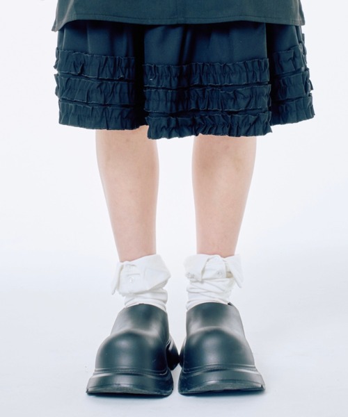 Never mind the XU / Chikashitsu+（ネバーマインド ザ エックスユー / チカシツプラス）の「【Nerd out XU】collar knee socks / 【ナードアウトエックスユー】カラーニーソックス <着用動画あり>（ソックス/靴下・レディース・グレー/ブラック/ホワイト・ONE SIZE）」の13枚目の写真