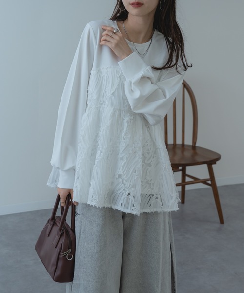 refinedworks(リファインドワークス)の「【refinedworks】異素材 ドッキング ペプラム シルエット プルオーバー(Tシャツ/カットソー・レディース・ホワイト/ブラック・FREE)」の3枚目の写真