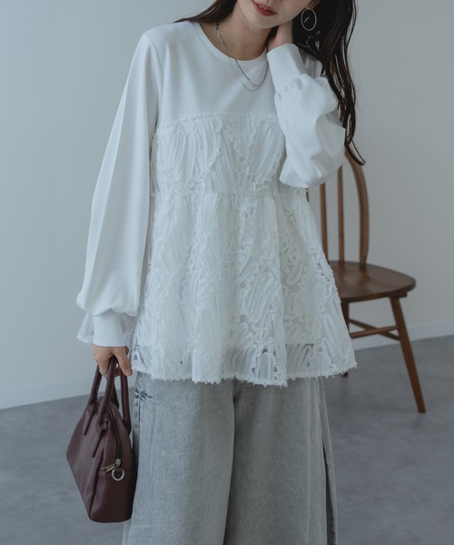 refinedworks(リファインドワークス)の「【refinedworks】異素材 ドッキング ペプラム シルエット プルオーバー(Tシャツ/カットソー・レディース・ホワイト/ブラック・FREE)」の8枚目の写真