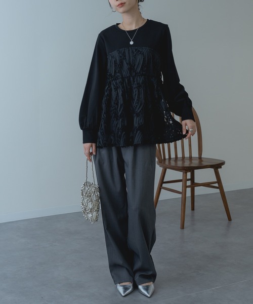 refinedworks(リファインドワークス)の「【refinedworks】異素材 ドッキング ペプラム シルエット プルオーバー(Tシャツ/カットソー・レディース・ホワイト/ブラック・FREE)」の10枚目の写真