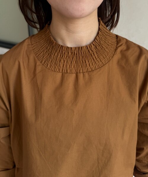 Thevon(ゼボン)の「シャーリングネックティアードワンピース(ワンピース・レディース・アイボリー/ブラック/キャメル・FREE)」の19枚目の写真