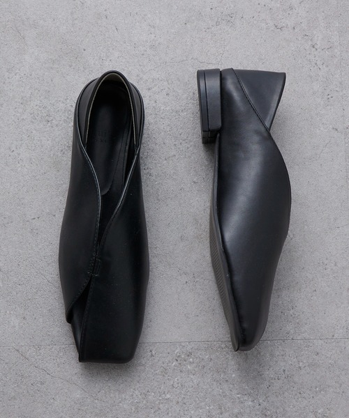 Lui's（ルイス）の「スクエアトゥカットアウトパンプス（パンプス・レディース・ブラック/ブラウン・M/L）」の7枚目の写真