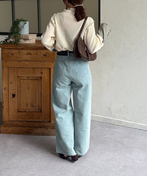 Thevon(ゼボン)の「袖先切替プリーツメロープルオーバー(Tシャツ/カットソー・レディース・ブラック/グリーン系その他2/ホワイト系その他/アイボリー・FREE)」の11枚目の写真