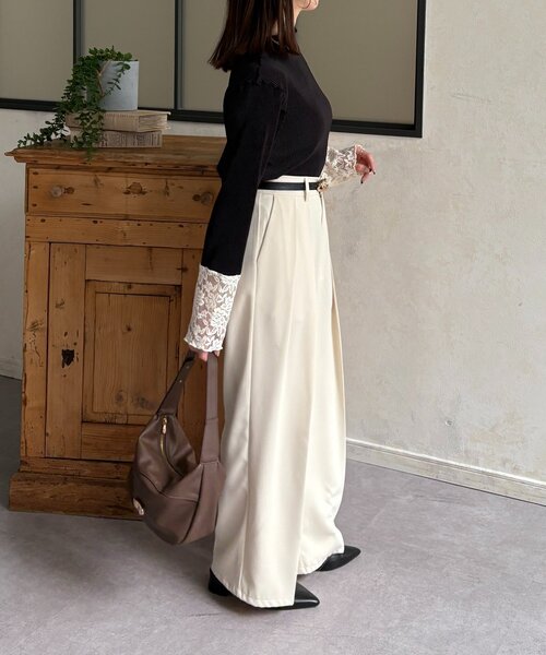 Thevon(ゼボン)の「袖先切替プリーツメロープルオーバー(Tシャツ/カットソー・レディース・ブラック/グリーン系その他2/ホワイト系その他/アイボリー・FREE)」の17枚目の写真