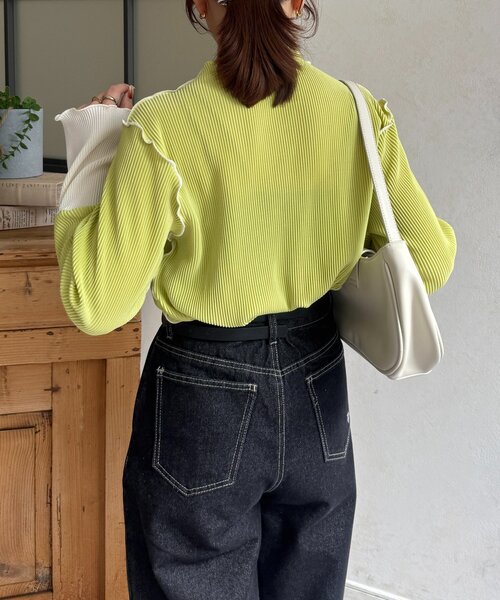Thevon(ゼボン)の「袖先切替プリーツメロープルオーバー(Tシャツ/カットソー・レディース・ブラック/グリーン系その他2/ホワイト系その他/アイボリー・FREE)」の21枚目の写真