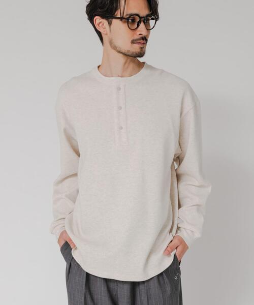 URBAN RESEARCH(アーバンリサーチ)の「『UR TECH』度詰めワッフルヘンリーロングスリーブ(Tシャツ/カットソー・メンズ・ブラック/オートミール/ホワイト/ライトグレー・MEDIUM/LARGE)」の12枚目の写真