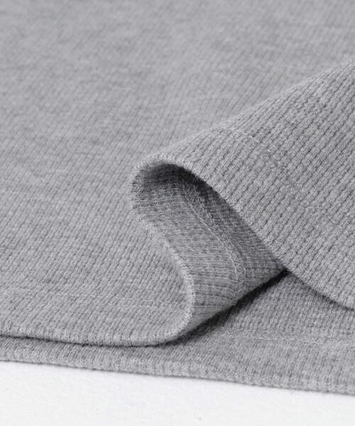 URBAN RESEARCH(アーバンリサーチ)の「『UR TECH』度詰めワッフルヘンリーロングスリーブ(Tシャツ/カットソー・メンズ・ブラック/オートミール/ホワイト/ライトグレー・MEDIUM/LARGE)」の22枚目の写真