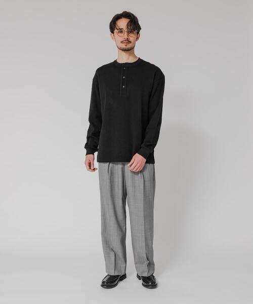 URBAN RESEARCH（アーバンリサーチ）の「『UR TECH』度詰めワッフルヘンリーロングスリーブ（Tシャツ/カットソー・メンズ・ブラック/オートミール/ホワイト/ライトグレー・MEDIUM/LARGE）」の8枚目の写真