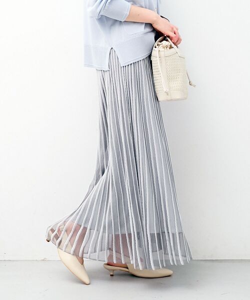 le.coeur blanc(ルクールブラン)の「ストライプフレアニットスカート(スカート・レディース・グレー系その他2/ホワイト系その他2・38)」の16枚目の写真