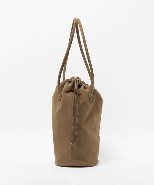 ＆MyuQ（アンドミューク）の「＜&MyuQ＞ HEBEr N DRAWSTRING（ショルダーバッグ・レディース・オリーブ・FREE）」の5枚目の写真