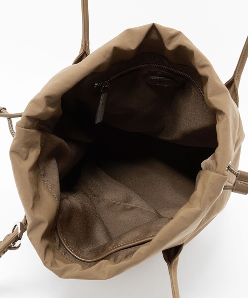 ＆MyuQ（アンドミューク）の「＜&MyuQ＞ HEBEr N DRAWSTRING（ショルダーバッグ・レディース・オリーブ・FREE）」の11枚目の写真